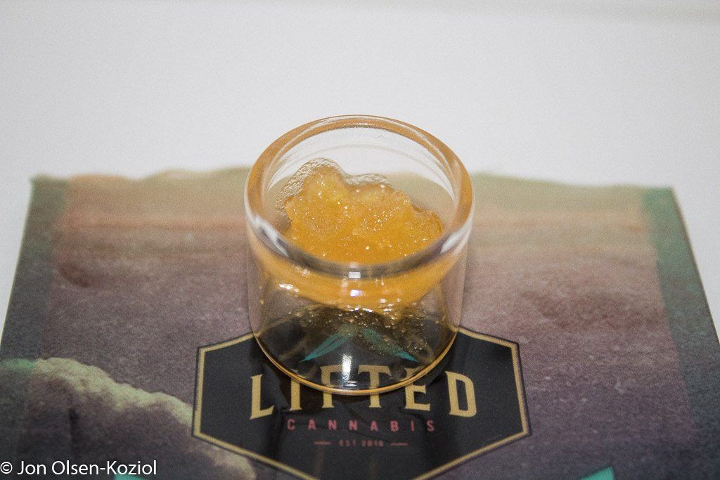 KushKrew Review of 501st Wedding Cake Honey Crystal from Lifted Cannabis & Oleum